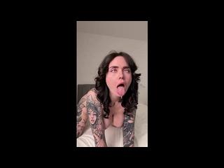 Медленно лижи меня и смотри, как я дрожу 🍆