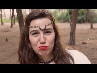 Viking Try to Seduces a Lesbian Peasant